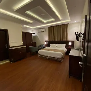 النايفات للوحدات السكنية المفروشة شقة